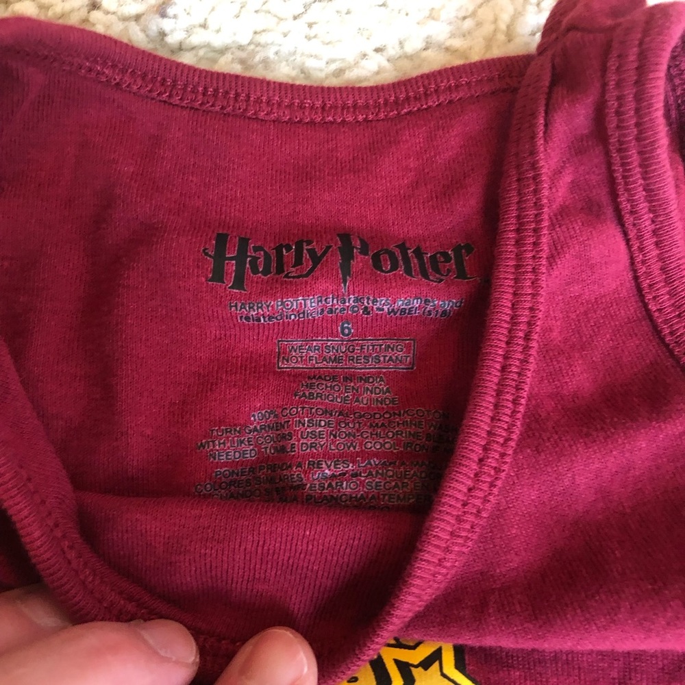 Harry Potter Gryffindor jammies for toddler - Picture 3 of 3
